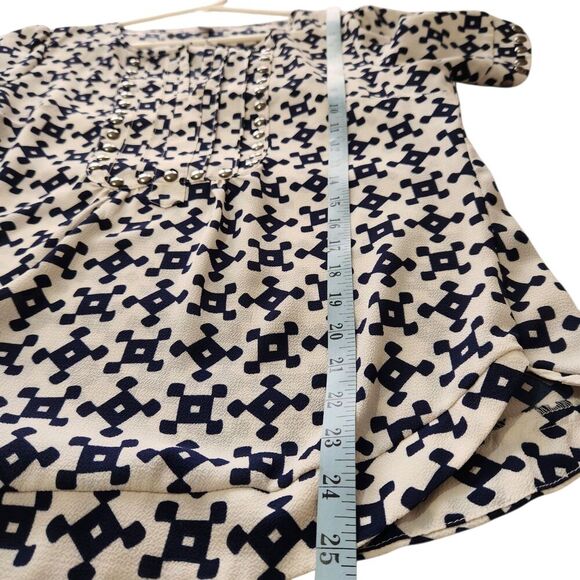 41 Hawthor White/ Blue Geometric Sheer Top Size Medium Metallic Buttons Details - Picture 9 of 12
